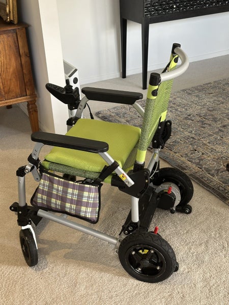 ELECTRIC WHEELCHAIR BRAND MOVING STAR Carousel 2