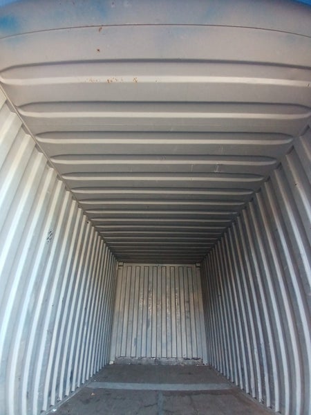 $1 Reserve – Used 20ft Shipping Container with minor hole – AUCKLAND PICKUP63617615709186114