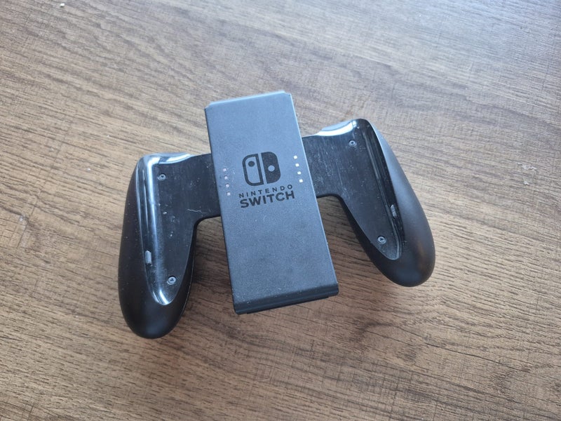Nintendo Switch - Party Bundle - Console + Games + Joy-Cons Carousel 7