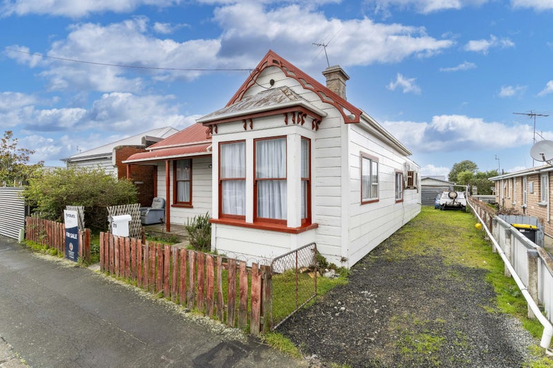 Image 1 of 20