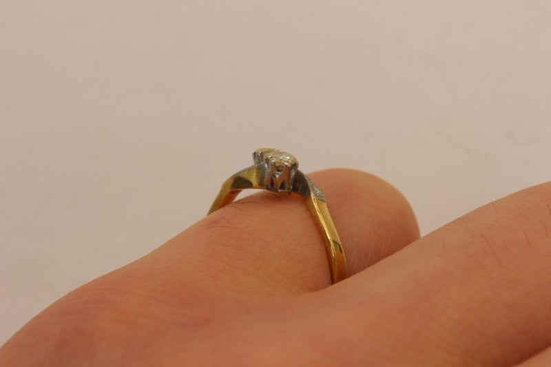 Vintage 18ct Gold & Platinum Diamond ring Carousel 8
