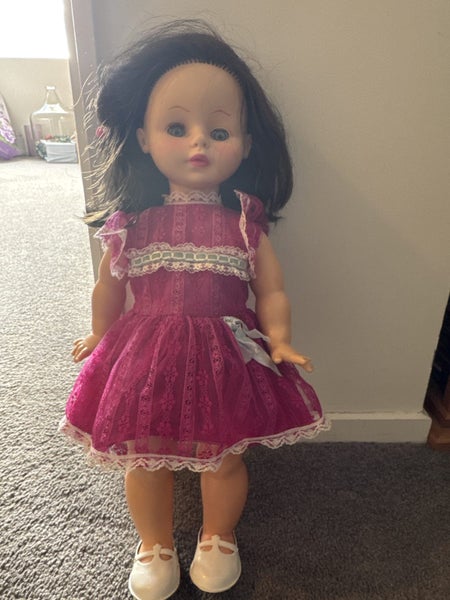 Old dolls Carousel 8