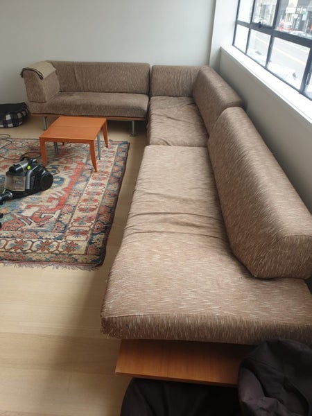 Huge Italian corner couch with integrated Chaise lounge63617616954499111