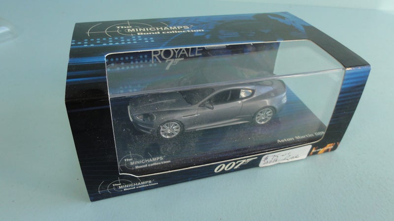 James Bond Casino Royale 007 Aston Martin DBS ~ Minichamps 1/43 Carousel 4