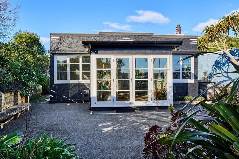 Image 1 of 18