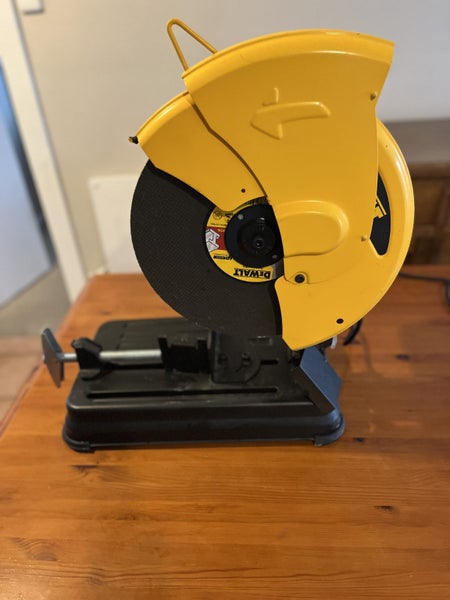 DeWALT Cut Off Saw 2300 Watt Carousel 2