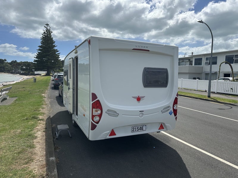 Spacious 2 Berth Lunar Quasar 2008 Caravan63613534284418111