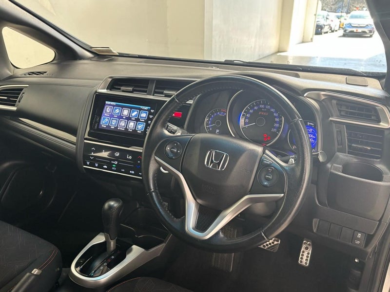 2015 Honda Jazz RS63613534438146112