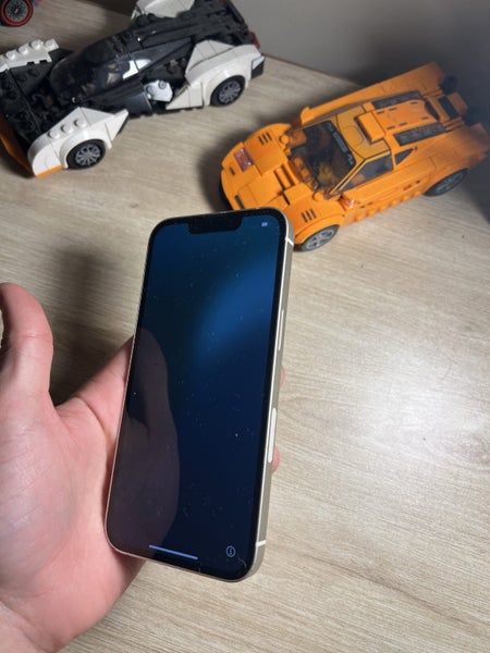 iPhone 1363699160432641112