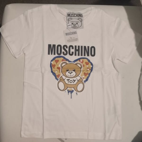 $1R: Moschino Style designer T-Shirt – Bear Graphic – Size 140- KIDS Carousel 2