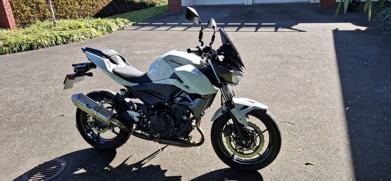 Kawasaki Z400 202263613534949250113