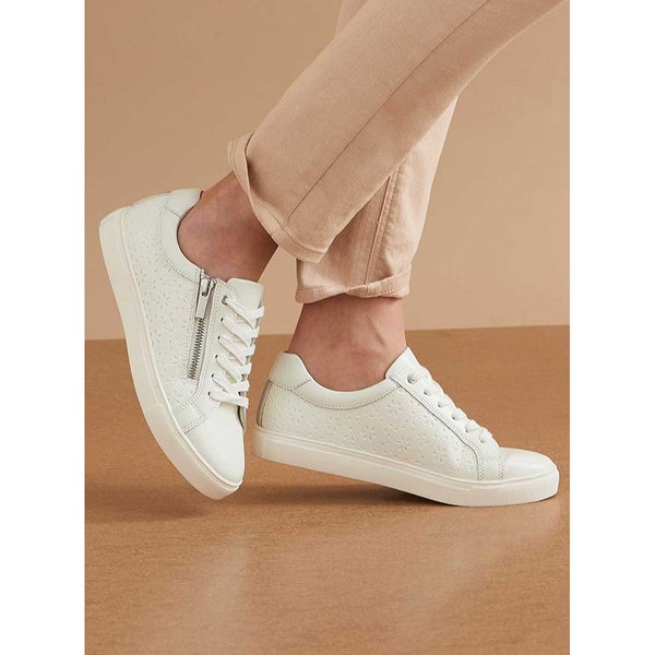 Amortyl Embossed Leather Sneaker - Size 9 - White Carousel 2