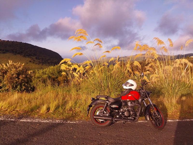 Royal Enfield Meteor 350 202363613535509762112