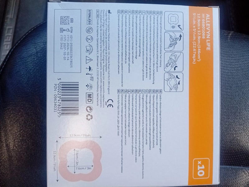 ALLEVYN LIFE Wound Dressing - 12.9cm x 12.9cm (Box of 10) Carousel 3