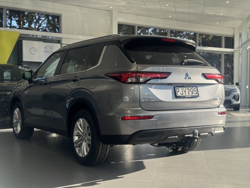 2022 Mitsubishi Outlander LS PHEV/4WD/AT63613535785474112