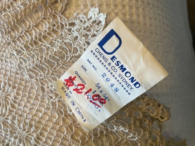 A lovely UNUSED hand crocheted ecru vintage Tablecloth Carousel 2