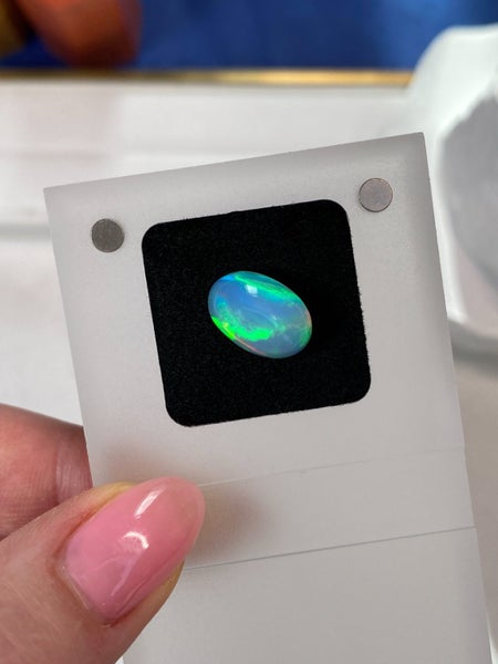 $1 RES ~ $2280 * 3.23ct Welo Opal with Intense Boradflash Pattern63617768110721114