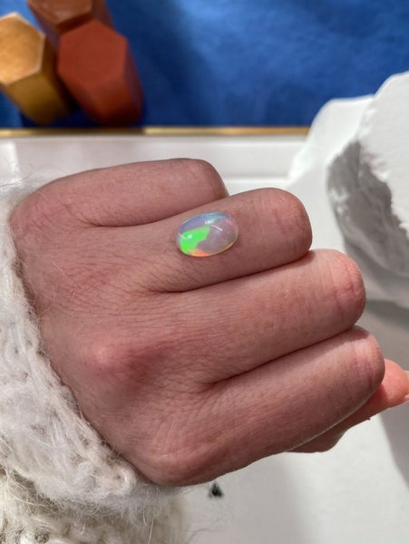 $1 RES ~ $2280 * 3.23ct Welo Opal with Intense Boradflash Pattern63617768110721112