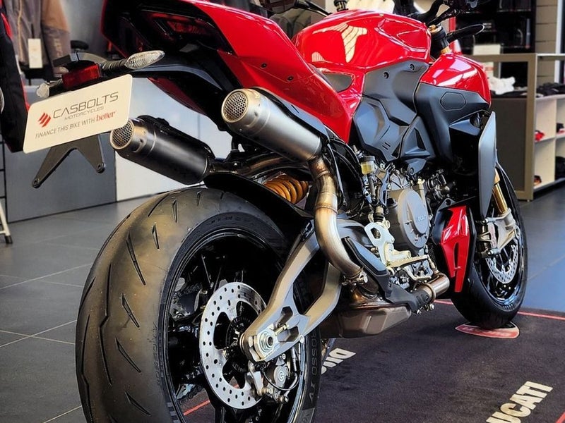 2025 Ducati Street Fighter Street Fighter63613536037634112