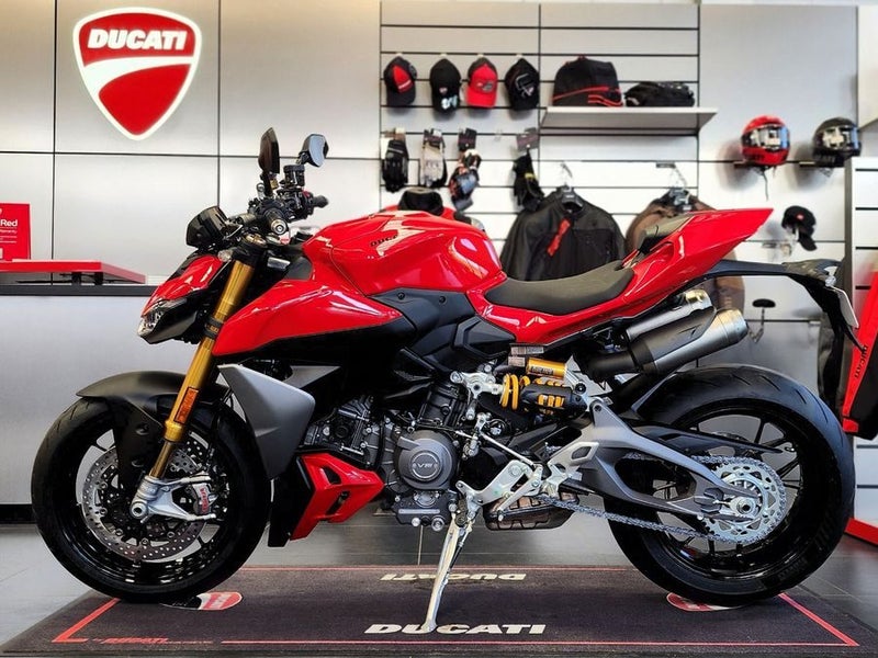 2025 Ducati Street Fighter Street Fighter63613536037634113