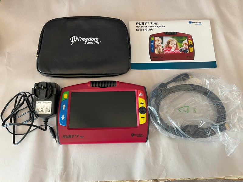 Handheld Video Magnifier: Ruby 7 HD63699187571587113