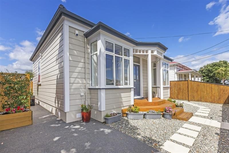 Petone, 3 bedrooms636148159686411128