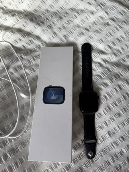 Apple Watch series 9 45mm Carousel 2