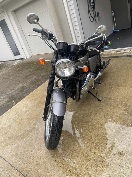 Triumph Bonneville T100 865cc 201263613788110339111