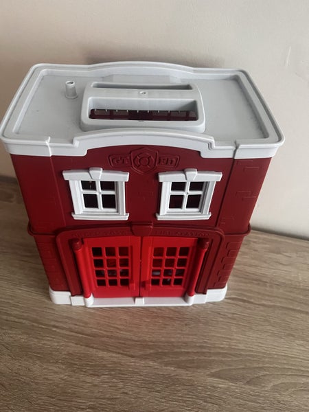 GREEN TOYS FIRE STATION PLAYSET Carousel 7