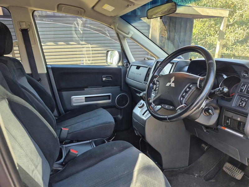 2009 Mitsubishi Delica D563613788517634112
