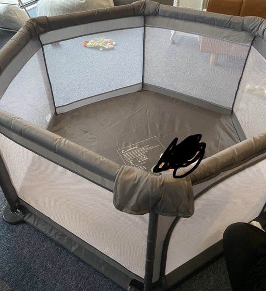 Anko playpen with base Carousel 2