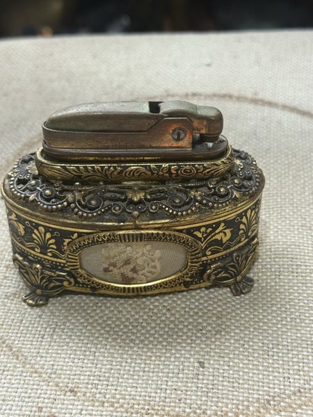 1955 Dressing table lighter Carousel 4