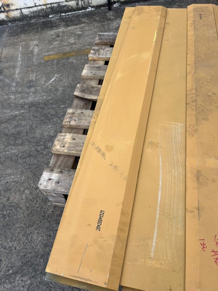 Cutting edge blade for digger bucket for 8 Ton digger or similar Carousel 1