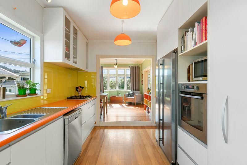 Picture Perfect Newtown63619488003971113