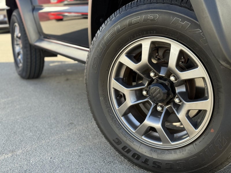 2019 Suzuki Jimny Sierra 1.5P/4WD/5MT63619391762945112