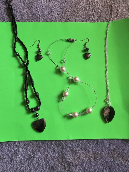 4 X NECKLACES Carousel 2