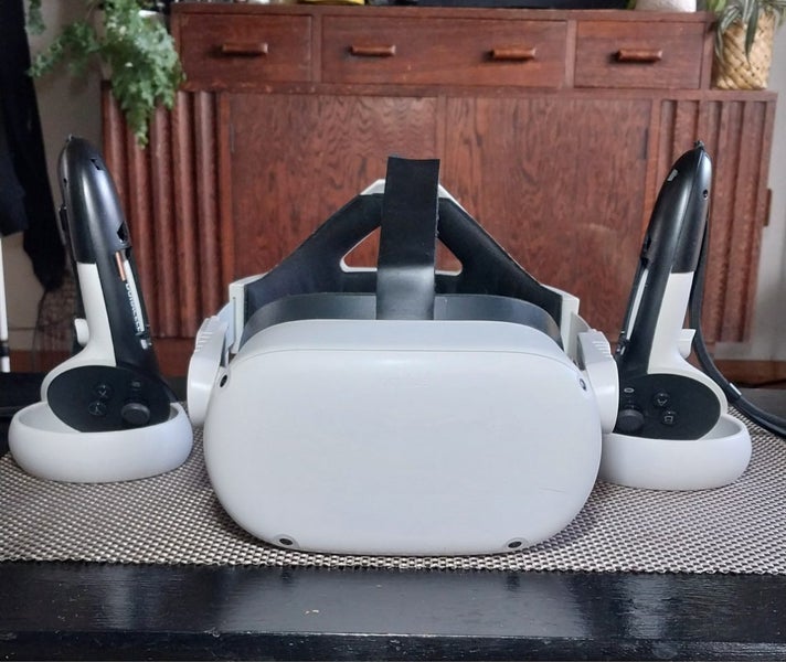 VR Headset | Oculus Rift 2 | 256GB Carousel 1