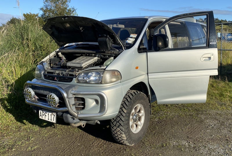 1994 Mitsubishi Delica Spacegear63619678796546112