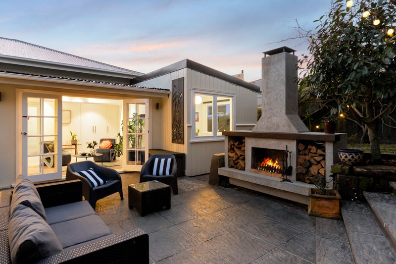 Warm, Welcoming Villa63619679643138111
