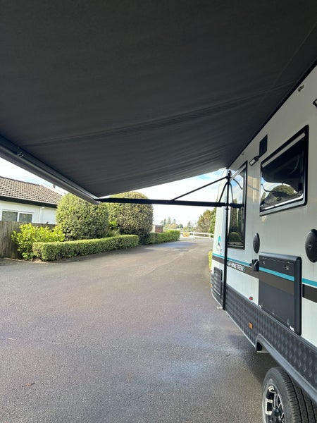 Snowy River Caravan63619938328706112