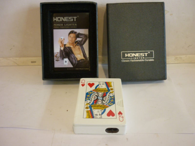 GAS NOVELTY PLAYING CARD LIGHTER Carousel 4