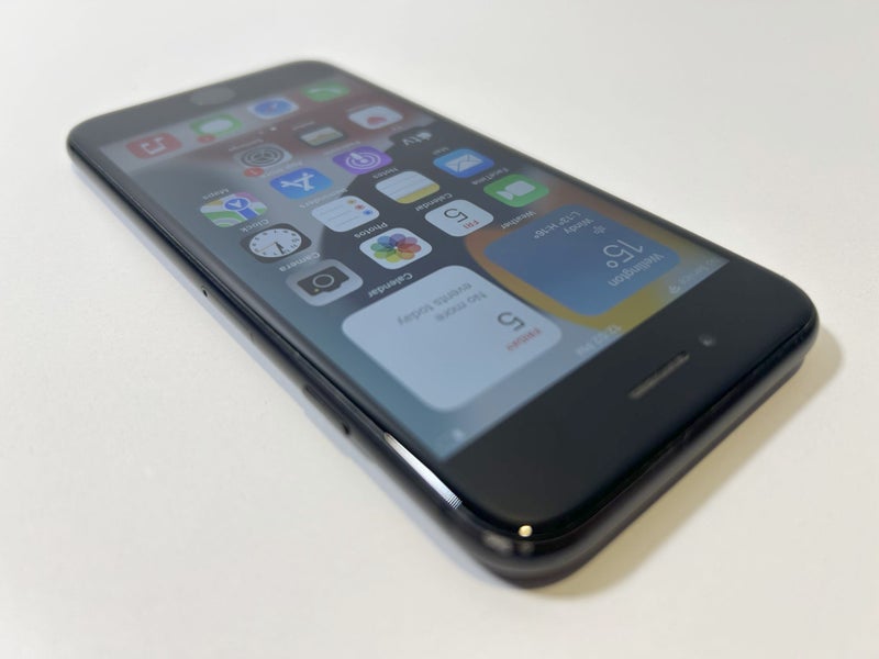 Apple iPhone 7 128gb Black (trade in)63620117047811111