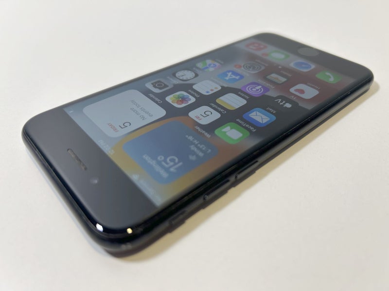 Apple iPhone 7 128gb Black (trade in)63620117047811112