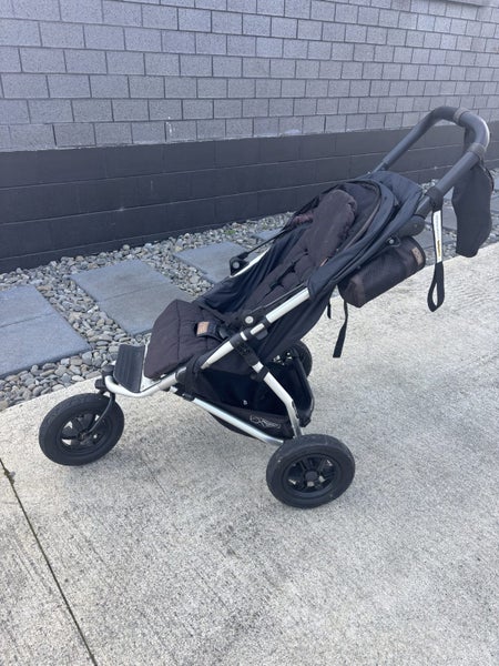 Mountain Buggy Swift Carousel 1