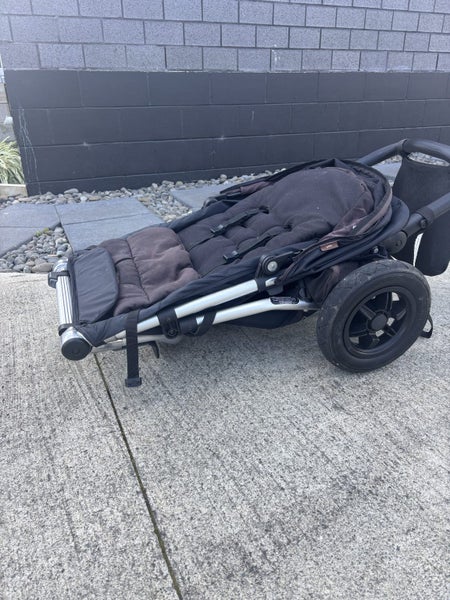 Mountain Buggy Swift Carousel 6
