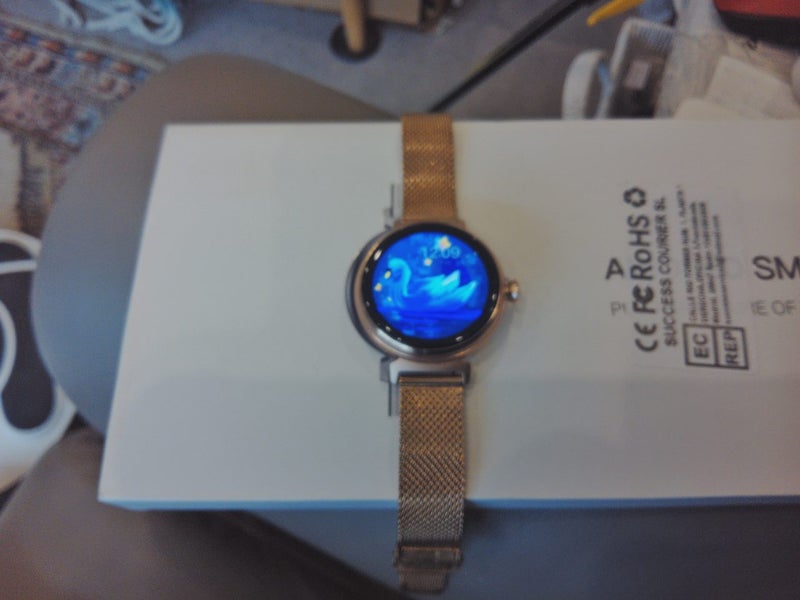 Smart Watch woman's ( small face for small wrist.). Carousel 1