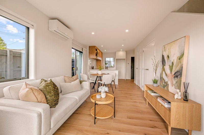 Modern, Brand New Living in Massey63620206208259111