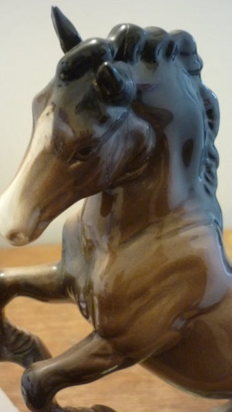 BESWICK HORSE, REARING Carousel 2