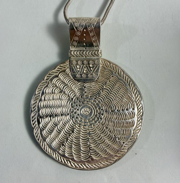 Vintage Large Sterling Silver Egyptian Siwa Disk Pendant & Sterling Snake Chain Carousel 1