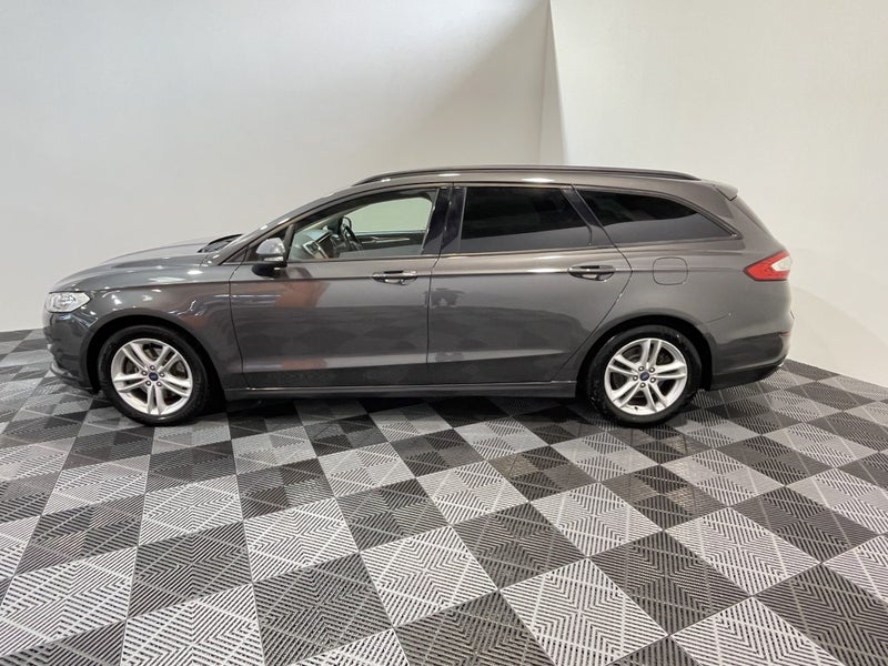2015 Ford Mondeo WAGON AMBIENTE DIESEL63620946599170114